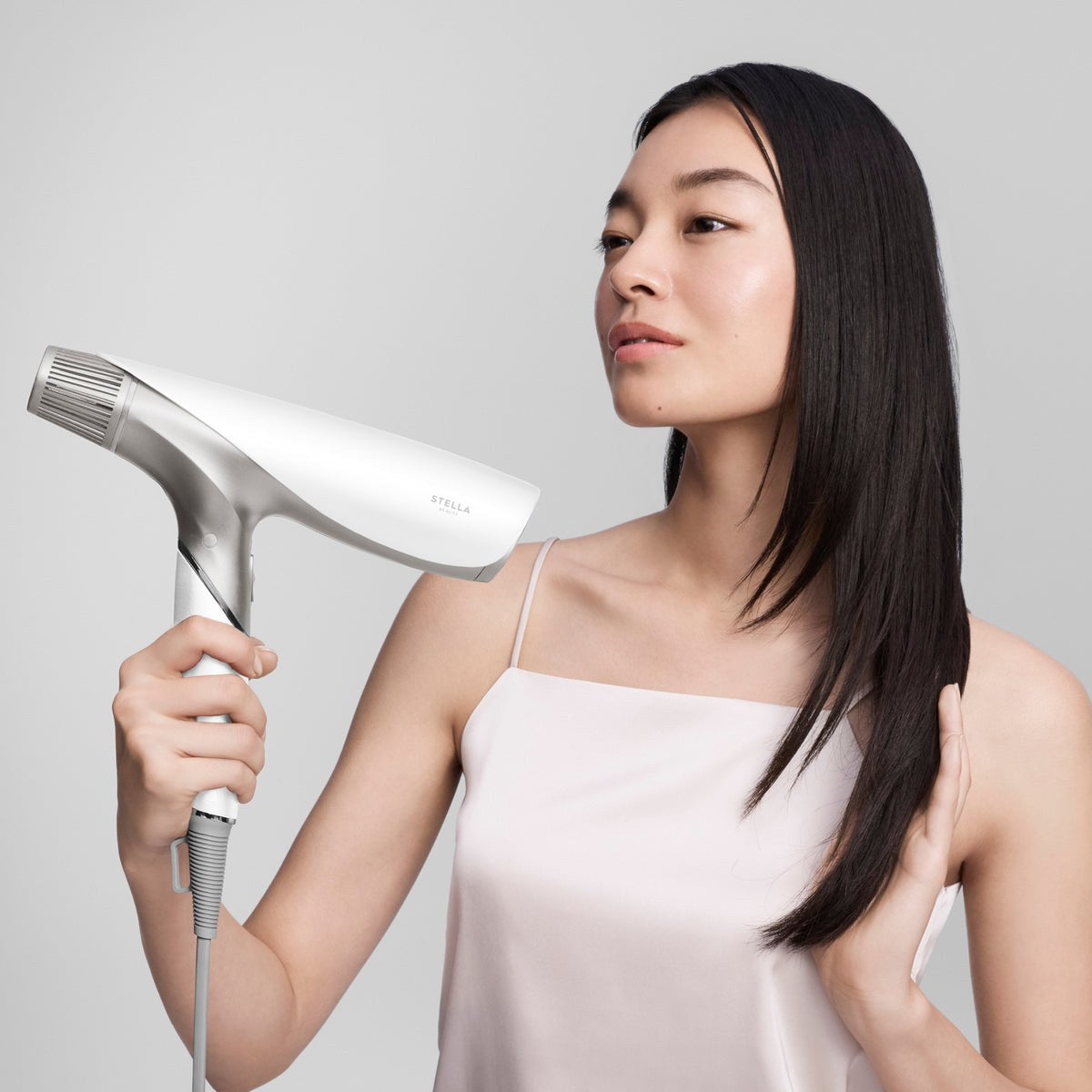 STELLA BEAUTE シャインリバースヘアドライヤー ジュエル